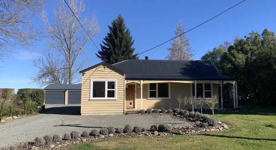  at 643 Woodbury Road, Woodbury