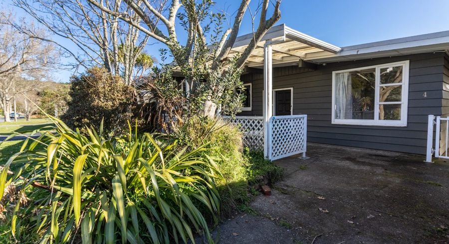 at 4 Cruickshank Cresent, Clouston Park, Upper Hutt, Wellington