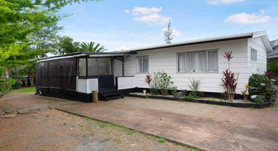  at 22 Taranui Place, Henderson, Waitakere City, Auckland