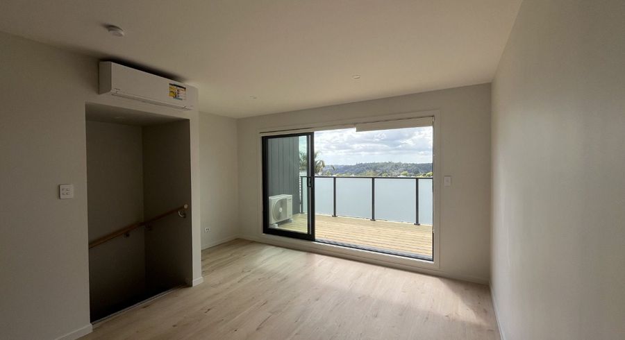  at 7/264 Rangatira Road, Beach Haven, North Shore City, Auckland