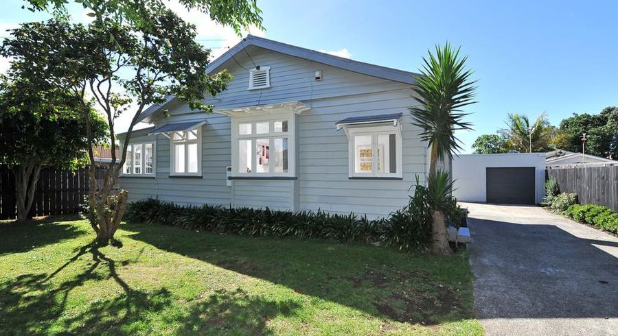  at 31 Tennessee Avenue, Mangere East, Auckland