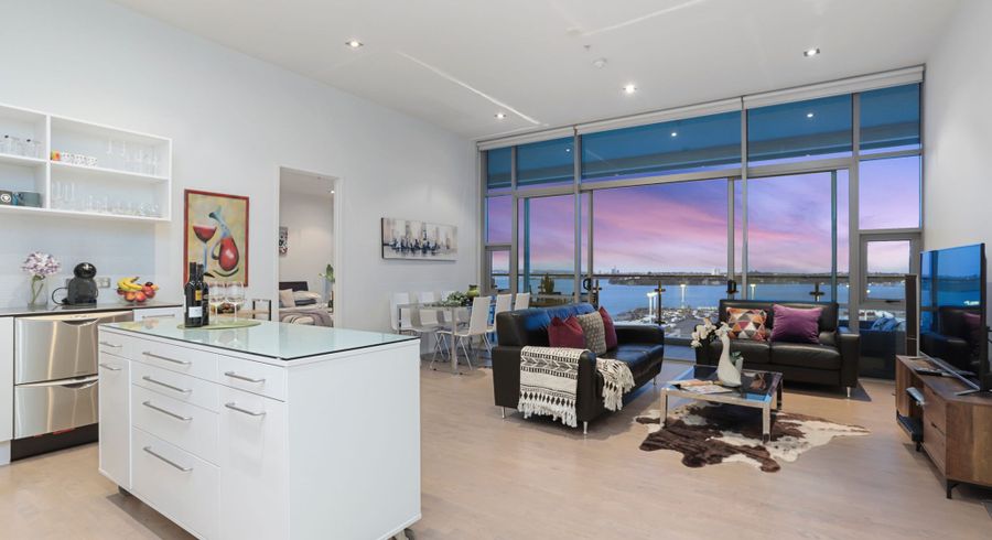  at 1602/30 Beach Road, Auckland Central, Auckland