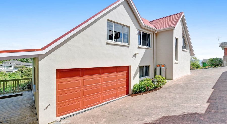  at 10b Vipond Road, Stanmore Bay, Rodney, Auckland