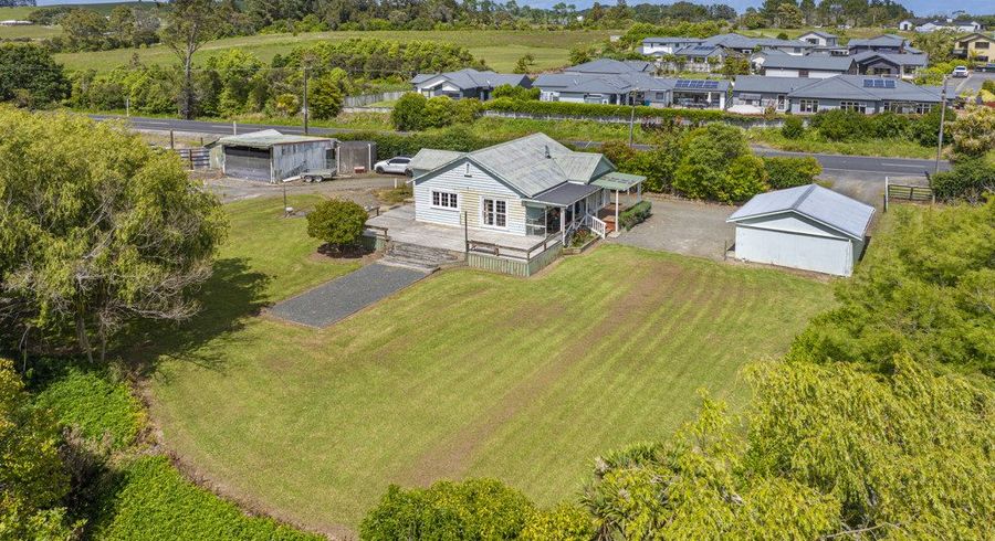  at 35 Peak Road, Helensville