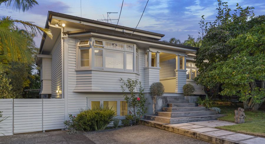  at 17 Edgars Road, Westmere, Auckland