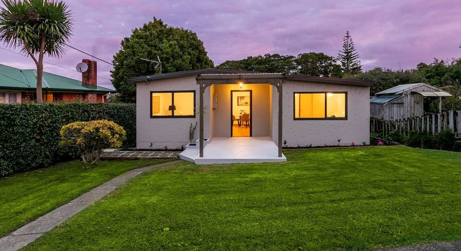  at 1/15 Fordham Street, Beach Haven, Auckland