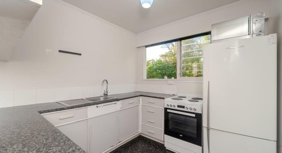  at Flat 2/106A  Newlands Road, Newlands, Wellington, Wellington