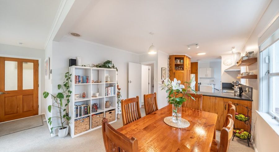  at 8A Willow Grove, Ebdentown, Upper Hutt