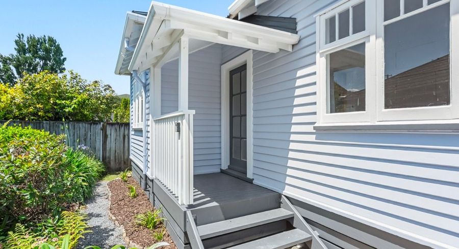  at 1-2/6 Pohutukawa Street, Woburn, Lower Hutt