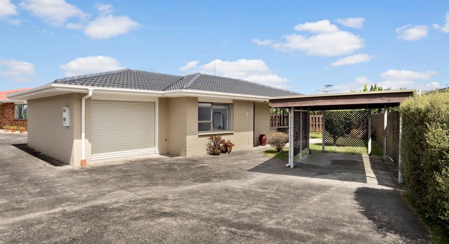  at 1/9 Annette Avenue, Te Atatu South, Auckland