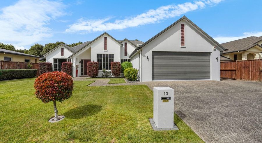  at 13 Langdale Court, Huntington, Hamilton
