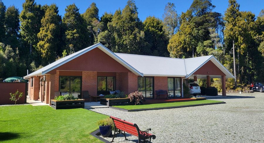  at 8 Hurren Place West, Kumara Junction, Westland, West Coast