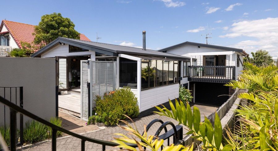  at 32 Karewa Parade, Papamoa, Tauranga, Bay Of Plenty