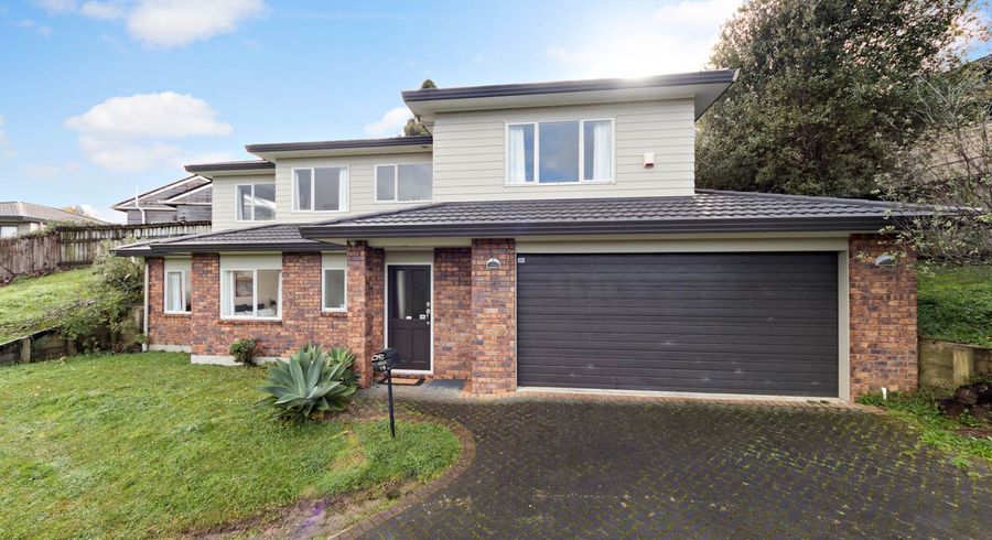  at 16 McKinley Road, Sunnyvale, Auckland