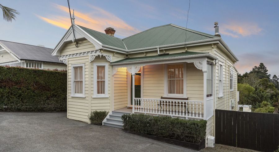  at 183 Mokoia Road, Birkenhead, Auckland