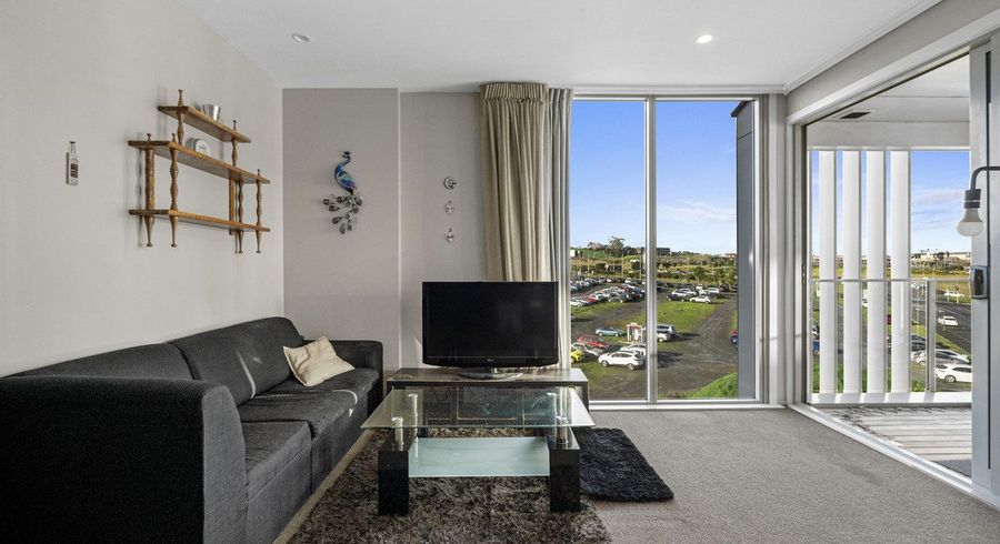  at 305/7 Kaipiho Lane, Albany, North Shore City, Auckland