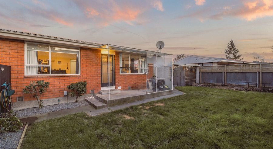  at 2/430 Ferry Road, Woolston, Christchurch