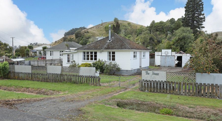  at 6 Station Road, Hunterville, Rangitikei, Manawatu / Whanganui