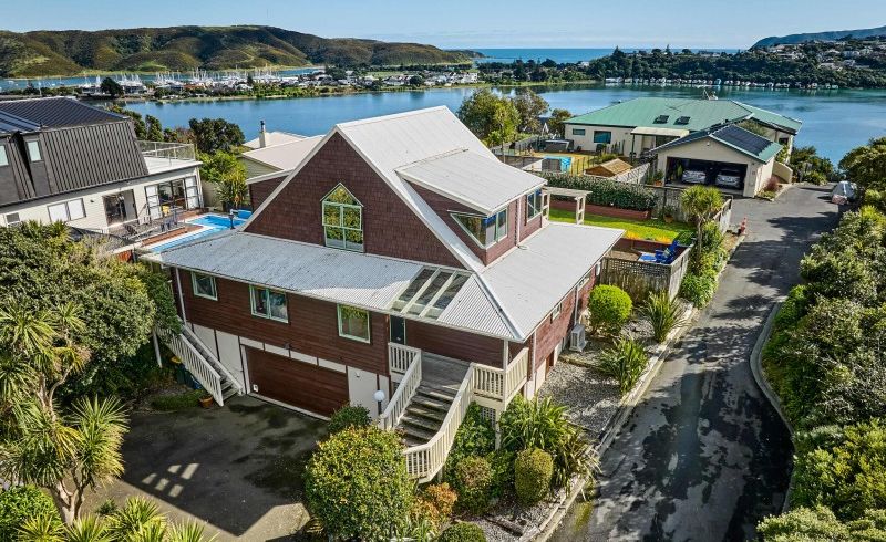  at 13 Seaview Road, Paremata, Porirua