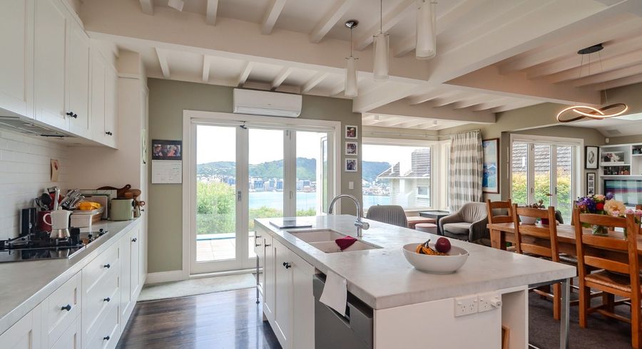  at 60 The Crescent, Roseneath, Wellington, Wellington