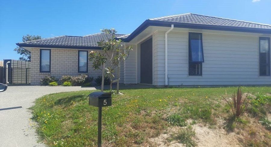  at 5 Rewarewa Way, Brown Owl, Upper Hutt, Wellington