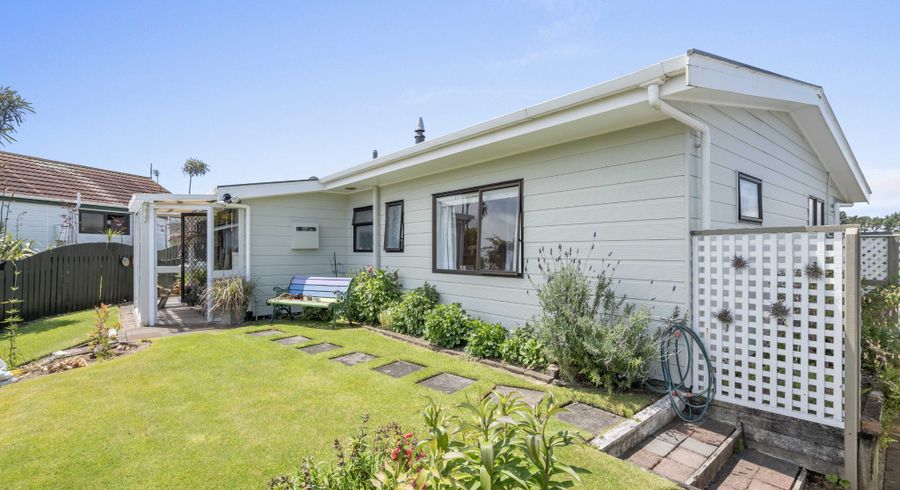  at 5C Lindaver Grove, Merrilands, New Plymouth