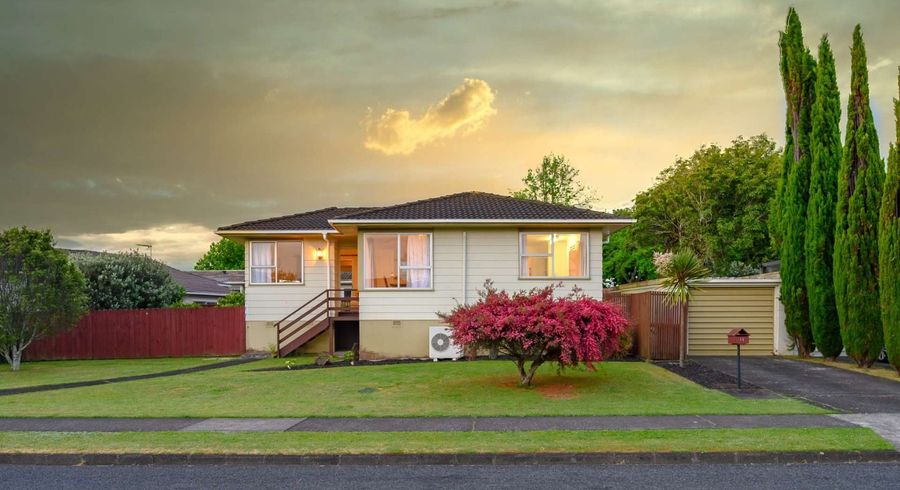  at 11 Hope Farm Ave, Pakuranga Heights, Manukau City, Auckland