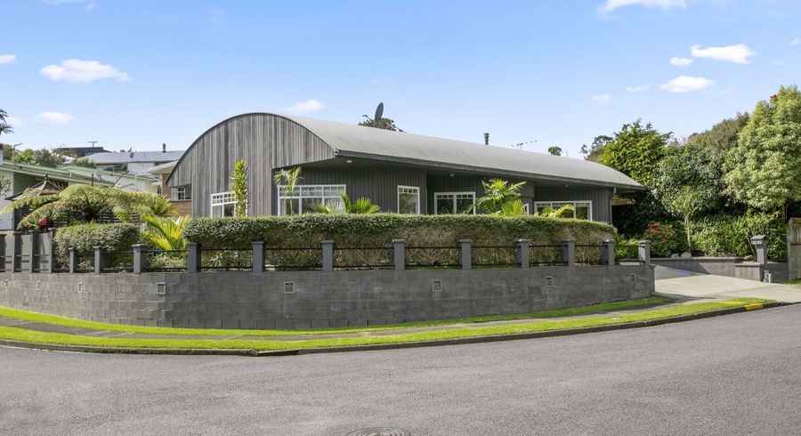  at 8A Spencer Place, Merrilands, New Plymouth