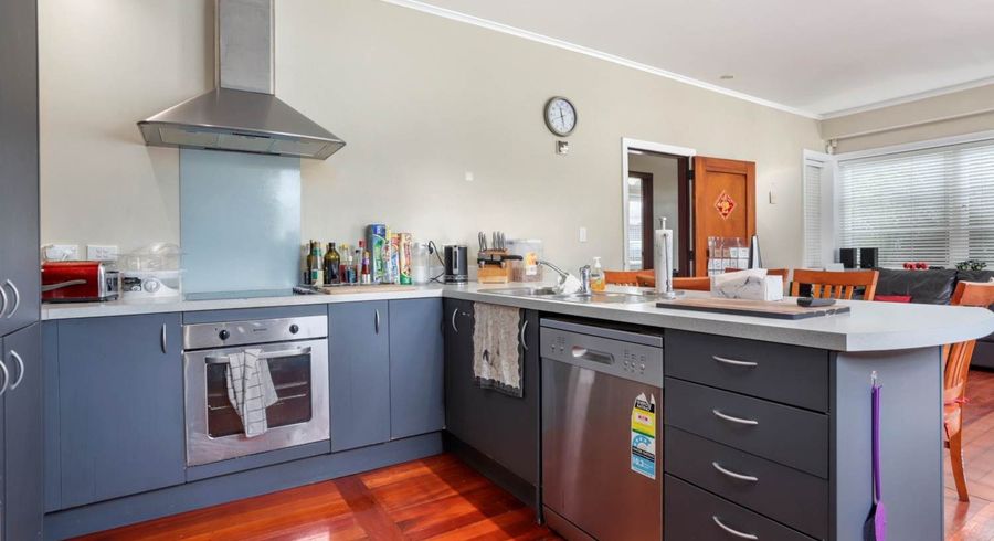  at 24 Martin Avenue, Mount Albert, Auckland