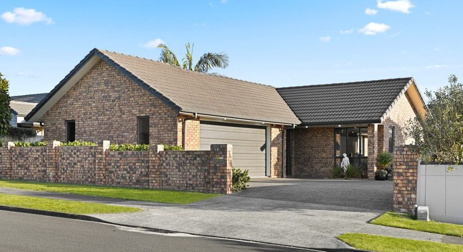  at 6 Compton Grove, Huntington, Hamilton, Waikato