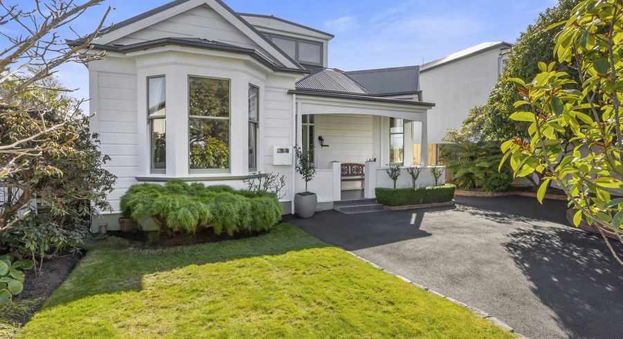  at 33 Highgate, Belleknowes, Dunedin, Otago