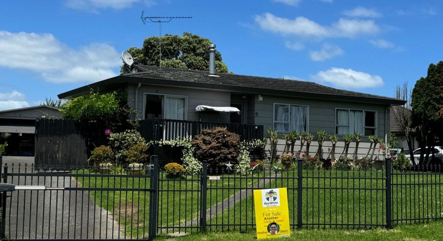  at 22 Challen Close, Conifer Grove, Papakura, Auckland