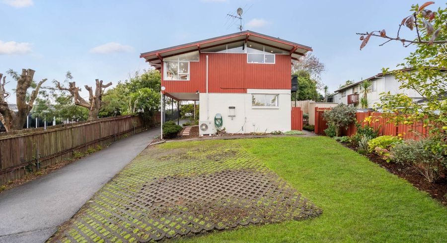  at 1/41 Matuhi Rise, Henderson, Waitakere City, Auckland