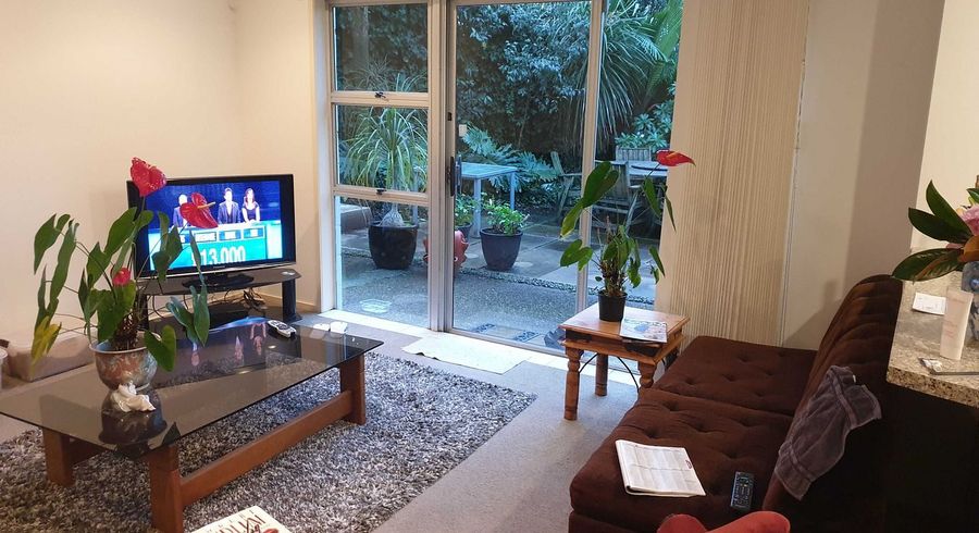  at 17 Prestige Place, Castor Bay, North Shore City, Auckland