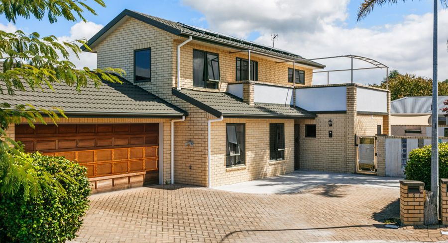  at 5 Coulston Place, Riverdale, Gisborne