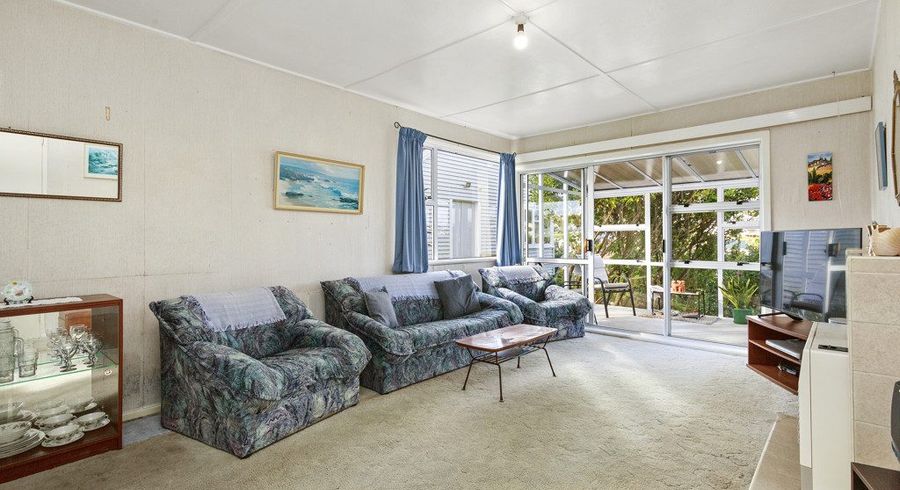  at 100 Moorefield Road, Johnsonville, Wellington