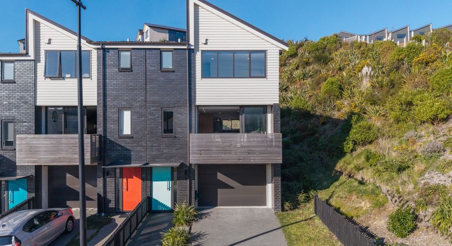  at 27 Holystone Road, Whitby, Porirua, Wellington
