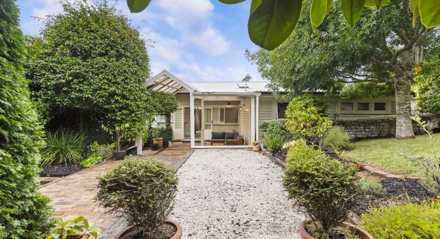  at 27A Hillsborough Road, Hillsborough, Auckland City, Auckland