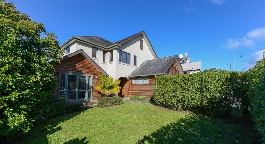  at 76 Medallion Dr, Albany, North Shore City, Auckland