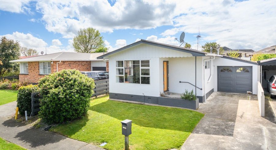  at 89 Wikiriwhi Crescent, Awapuni, Palmerston North