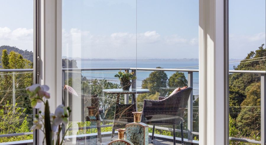  at 41 Laingholm Drive, Laingholm, Auckland