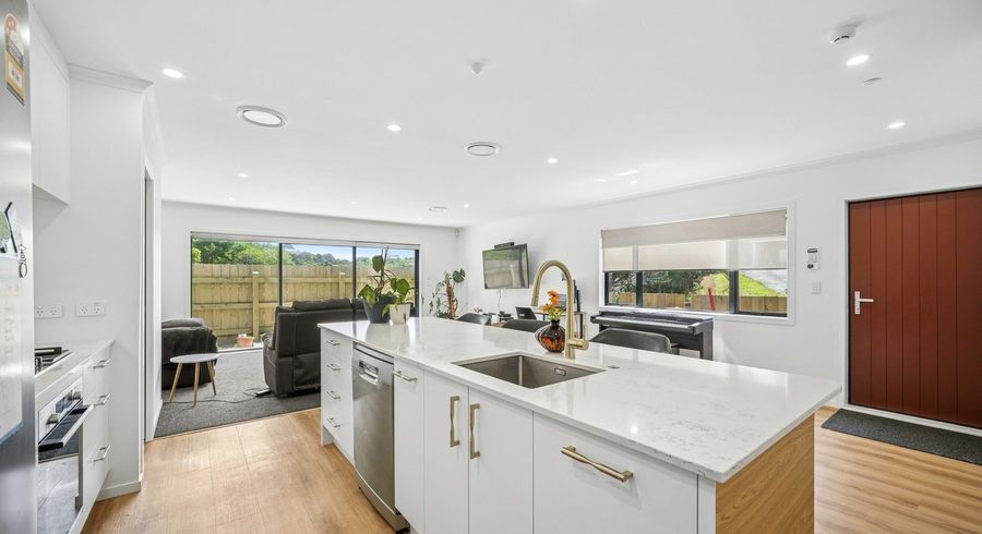  at 18A Lyndfield Lane, Newlands, Wellington, Wellington