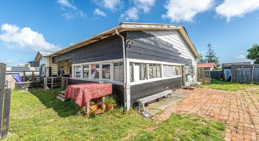  at 39 Cornfoot Street, Castlecliff, Whanganui
