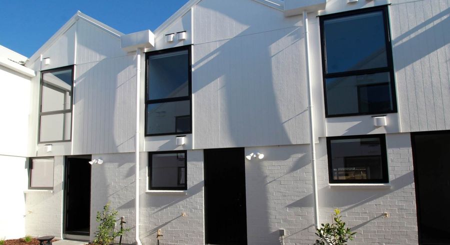  at 18 Rutland Road, Mount Wellington, Auckland City, Auckland