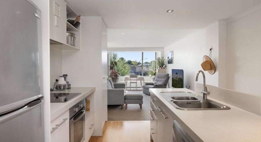  at 310/332 MAUNGANUI ROAD, Mount Maunganui, Tauranga