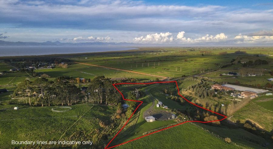  at 683 Back Miranda Road, Pukorokoro / Miranda, Thames