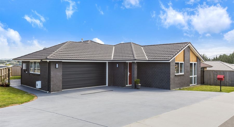  at 3 Weatherdeck Close, Whitby, Porirua
