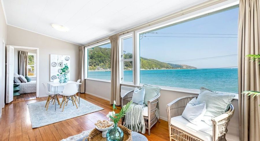  at 609 Marine Drive, Days Bay, Lower Hutt, Wellington