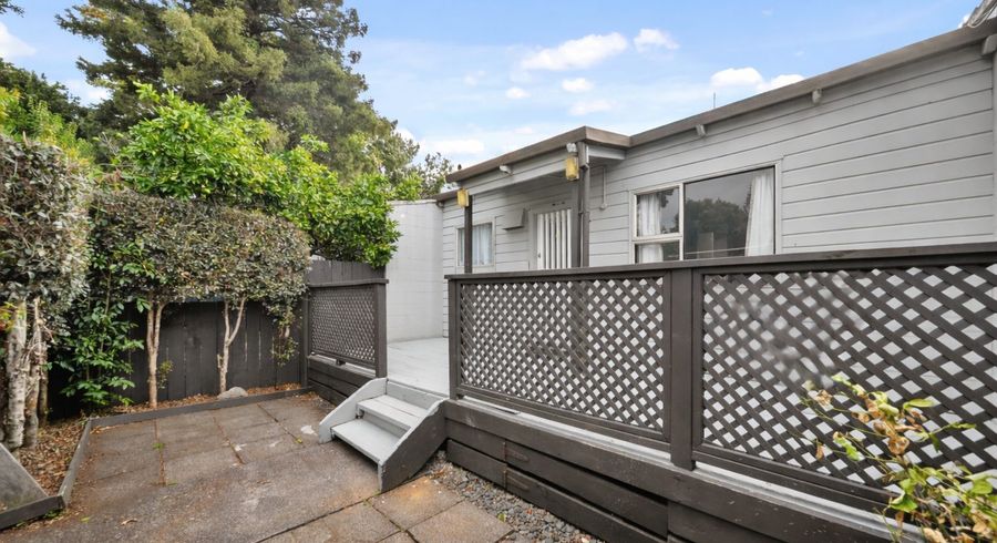  at 2/25A Vine Street, Mangere East, Manukau City, Auckland
