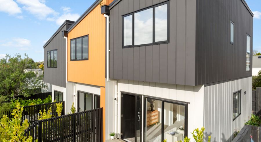  at 329 D Rangatira Road, Beach Haven, North Shore City, Auckland